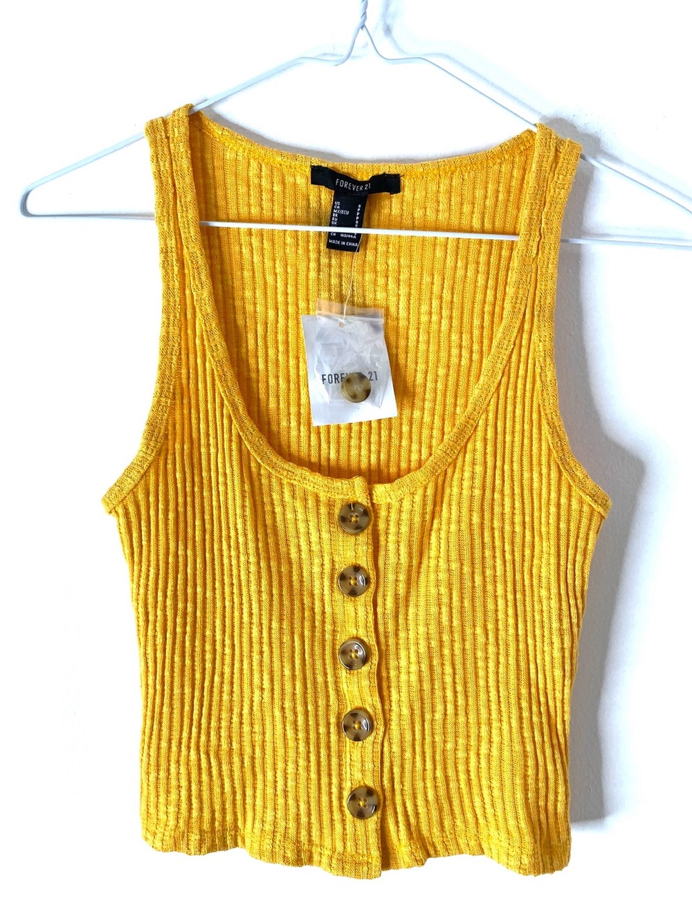Forever 21 NWT Yellow Ribbed Crop Tank Button Front Scoop Neck Top